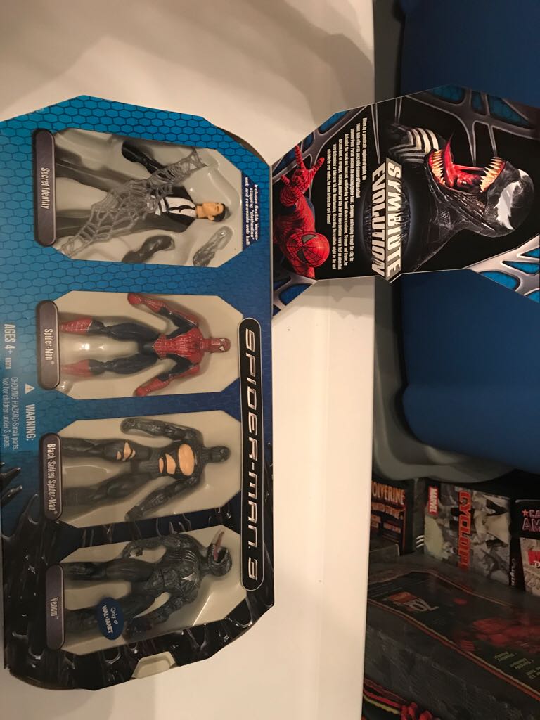 Spiderman 3 Wal Mart Exclusive Symbiote Evolution - Hasbro (Spider- Man 3) action figure collectible [Barcode 653569265139] - Main Image 2