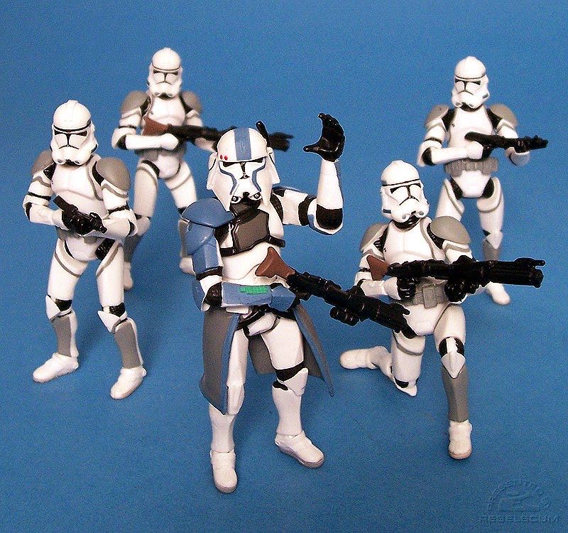 Clone Attack on Coruscant - Hasbro (Star Wars - 30th Anniversary Collection) action figure collectible [Barcode 653569266532] - Main Image 3