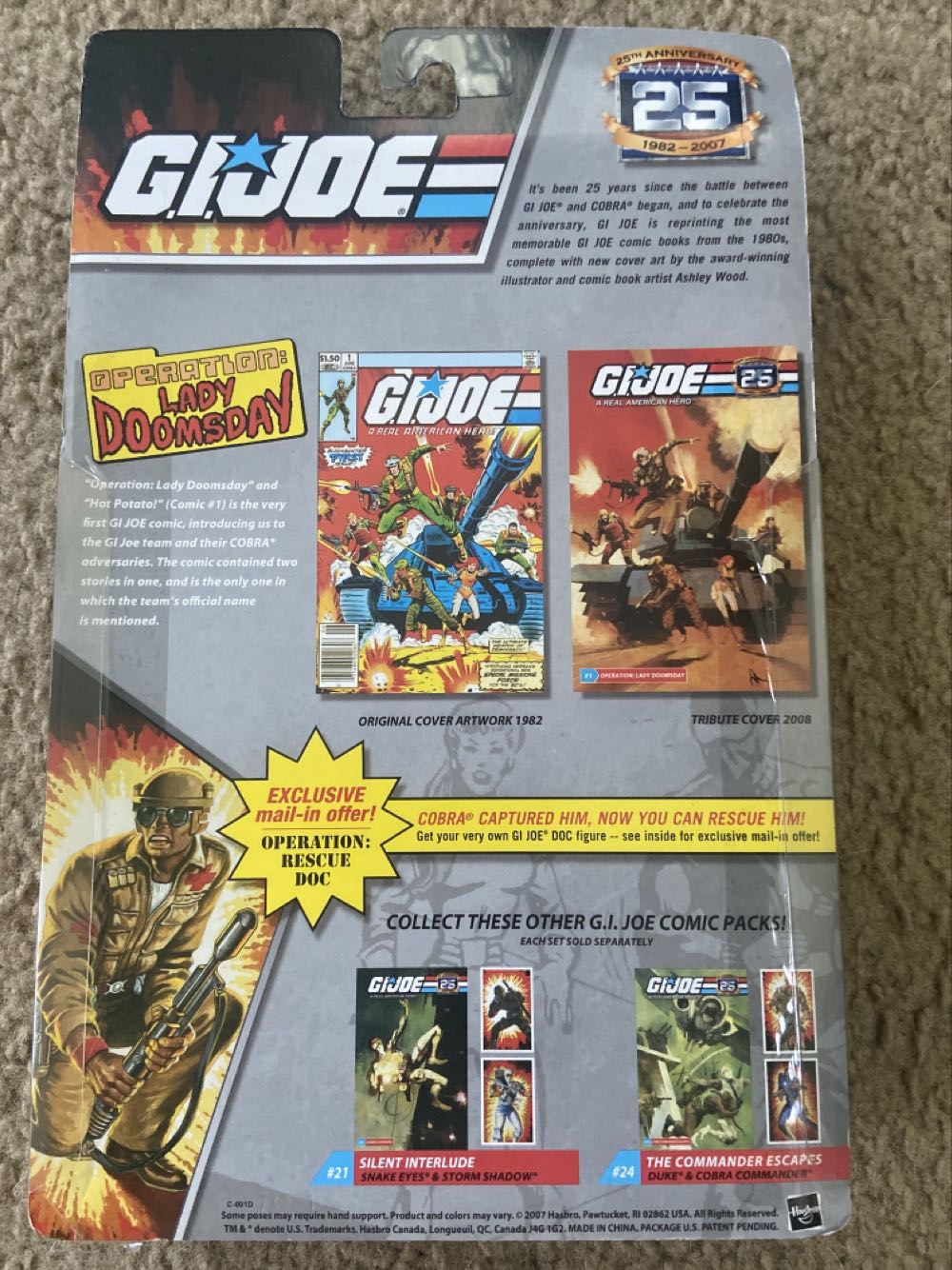 Scarlett & Hawk #1 - Hasbro (G.I. Joe 25th Anniversary Comic 2-pack Wave 4) action figure collectible [Barcode 653569284239] - Main Image 3