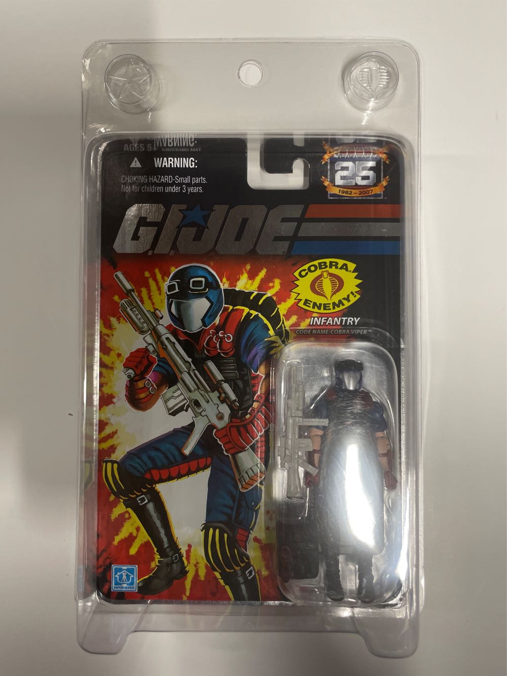 Cobra Viper V16 (Infantry) - Hasbro (G.I. Joe 25th Anniversary) action figure collectible [Barcode 653569302797] - Main Image 4
