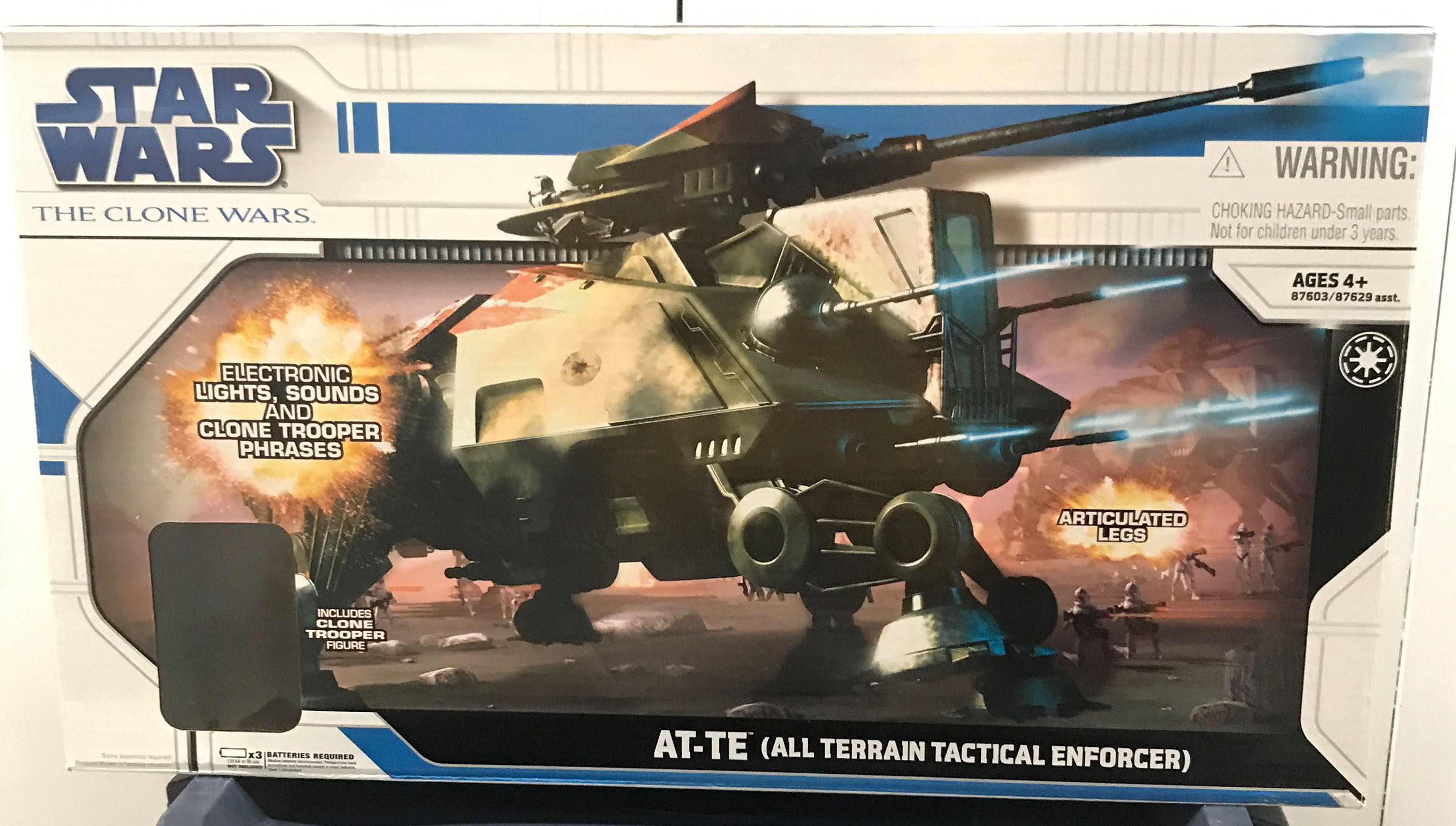 Vehicles AT-TE (All Terrain Tactical Enforcer) - Hasbro (2008-2013 The Clone Wars) action figure collectible [Barcode 653569304050] - Main Image 3