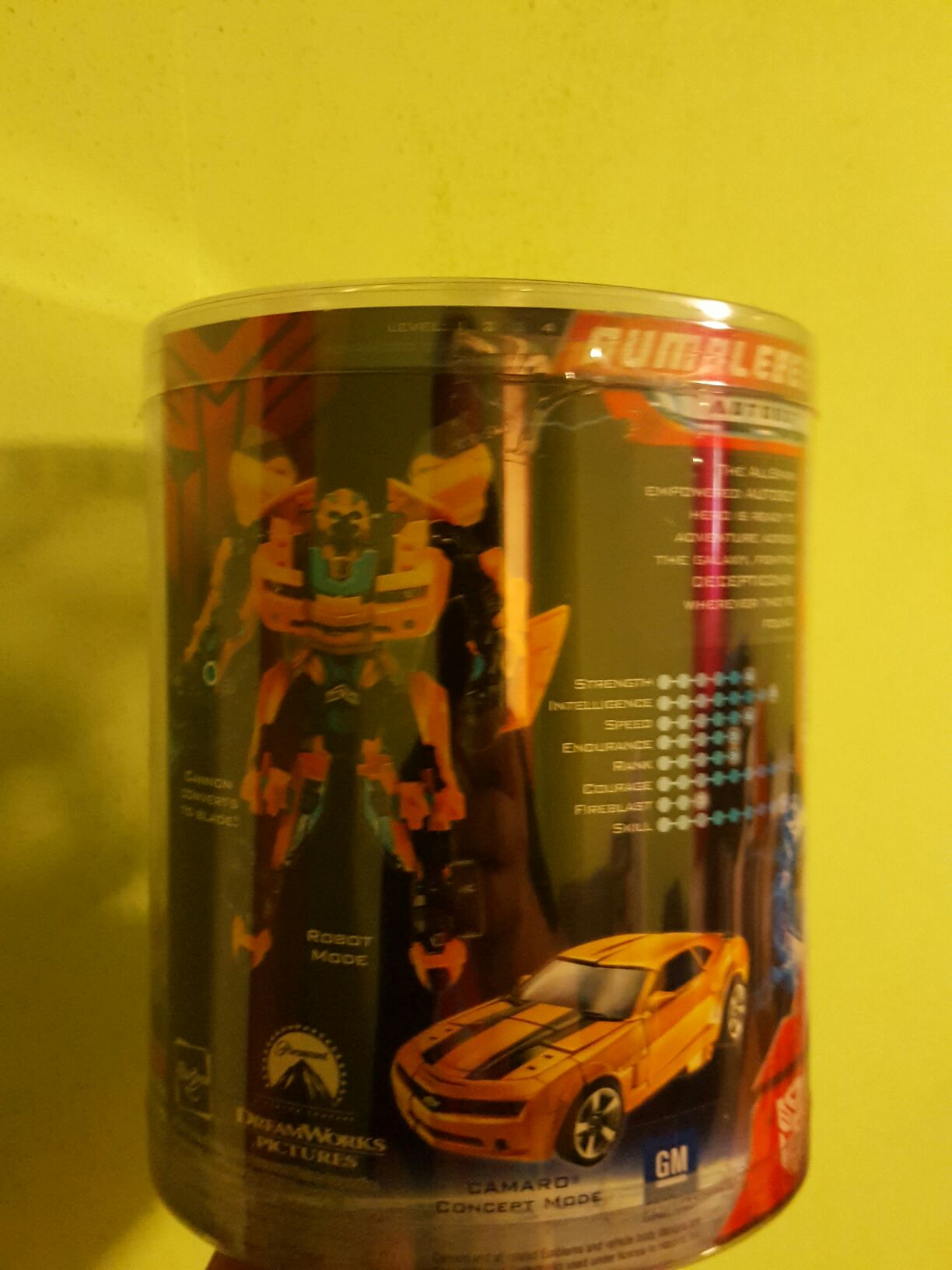 Bumblebee - Target Exclusive - Hasbro (Transformers (2007 Movie)) action figure collectible [Barcode 653569305835] - Main Image 2