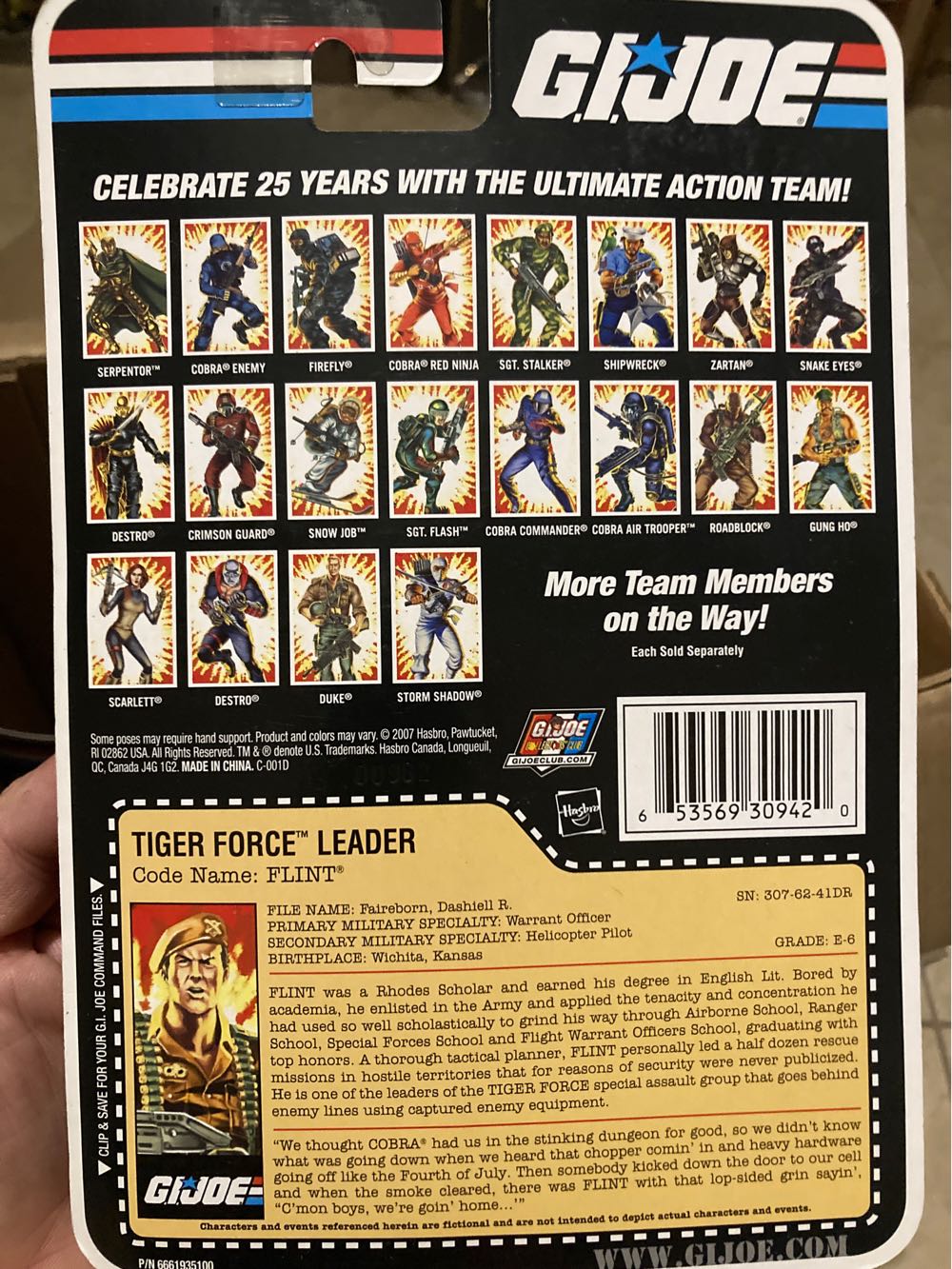 Flint (Tiger Force Leader) - Hasbro (G.I. Joe: 25th Anniversary) action figure collectible [Barcode 653569309420] - Main Image 3