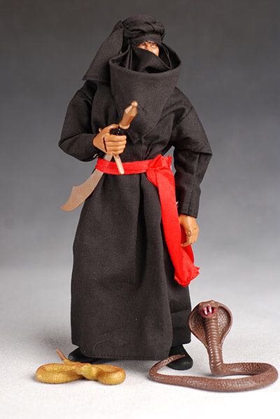 Indiana Jones 12” (ROTLA): CAIRO SWORDSMAN - Hasbro (Indiana Jones and the Raiders of the Lost Ark) action figure collectible [Barcode 653569322184] - Main Image 2