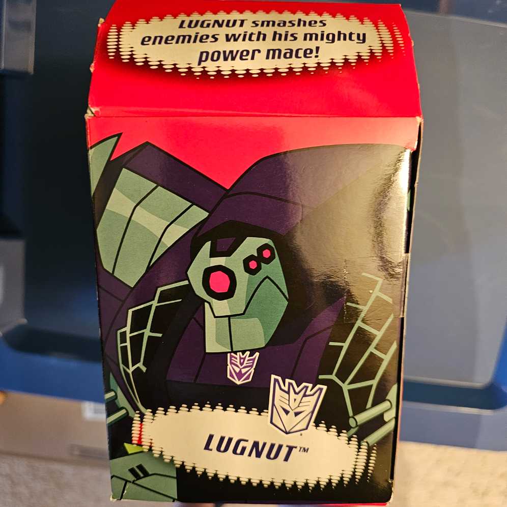 Lugnut (TFA) Voyager Class - Hasbro (Transformers: Animated) action figure collectible [Barcode 653569323105] - Main Image 3