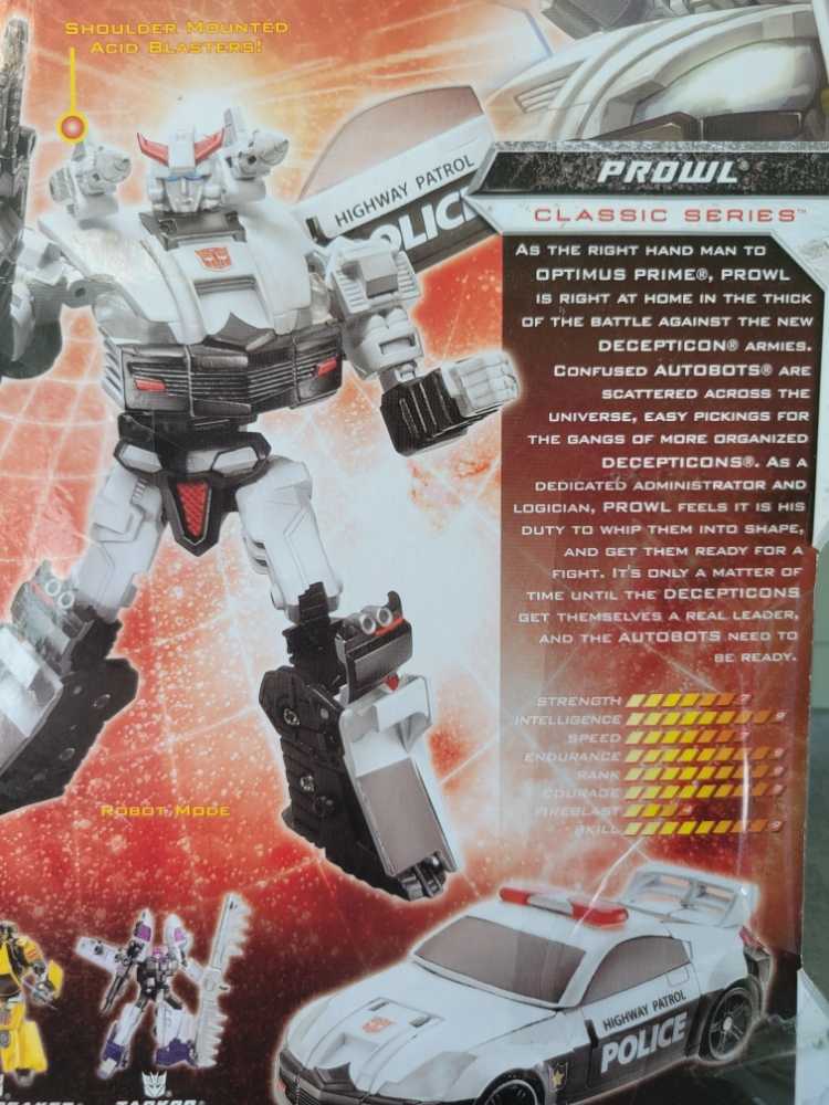 Prowl (TFU) Deluxe Class - Hasbro (Generations) action figure collectible [Barcode 653569325154] - Main Image 4