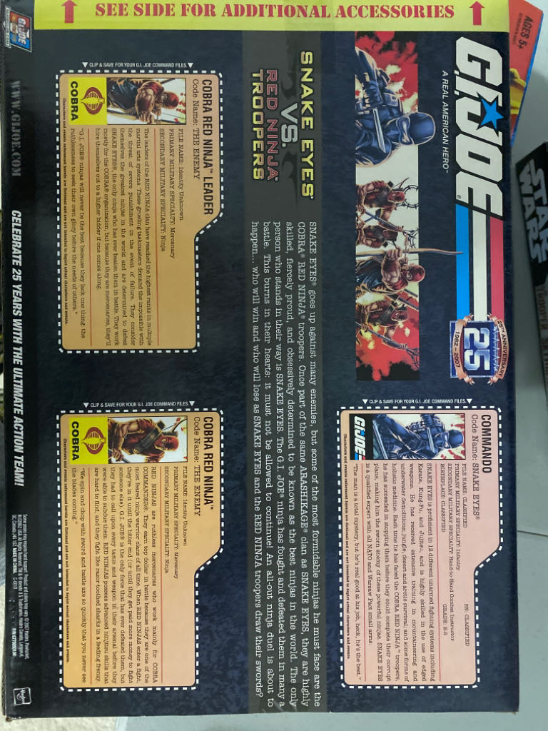 G.I. Joe: Snake Eyes vs. Red Ninja Troopers Boxed Set - Hasbro (Xd - G.I. Joe 25th 5-Pack Troop Builders) action figure collectible [Barcode 653569325376] - Main Image 2