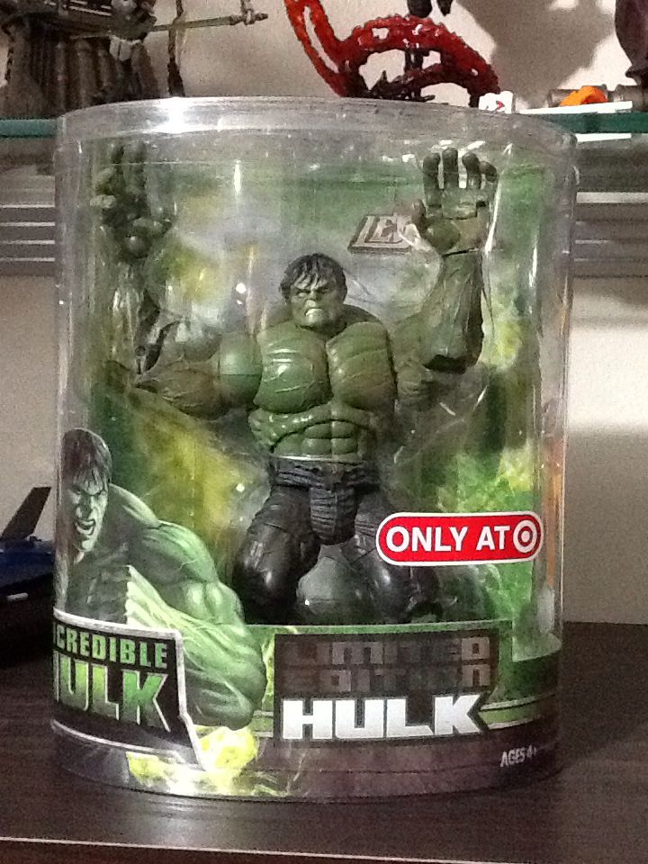 Toybiz Incredible Hulk Movie (Limited Edition) Target Exclusive  - Hasbro - Marvel Legends (Marvel: Legends: 6”) action figure collectible [Barcode 653569328865] - Main Image 2
