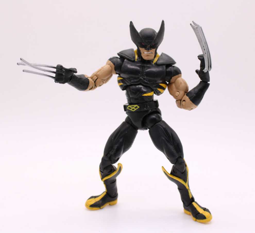 Wolverine (Variant) - Marvel (Marvel Legends Red Hulk BAF) action figure collectible [Barcode 653569334347] - Main Image 3