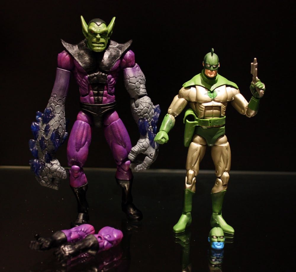 Kree Soldier - Hasbro (Marvel Legends) action figure collectible [Barcode 653569345084] - Main Image 3