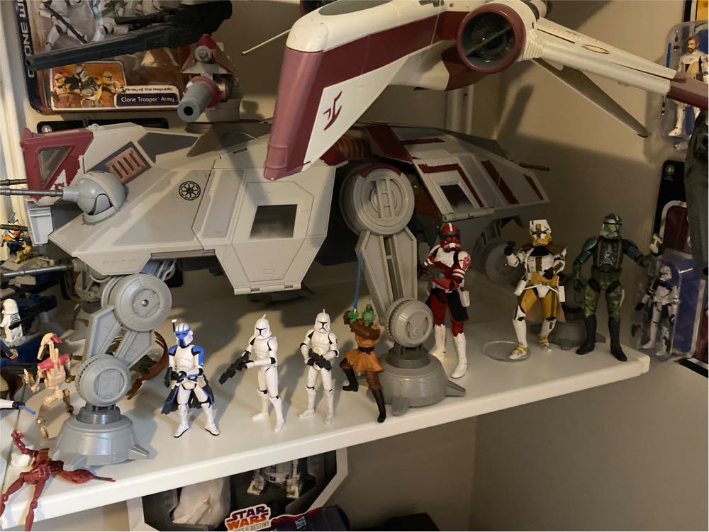 AT-TE All Terrain Tactical Enforcer with Bonus Figures Costco - Hasbro (The Clone Wars) action figure collectible [Barcode 653569371083] - Main Image 2