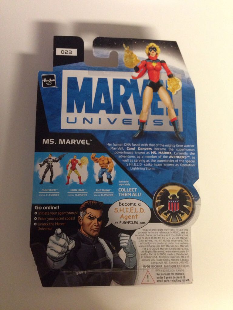 Ms. Marvel - Classic Version - Marvel Universe - Hasbro (Marvel Universe) action figure collectible [Barcode 653569375357] - Main Image 2