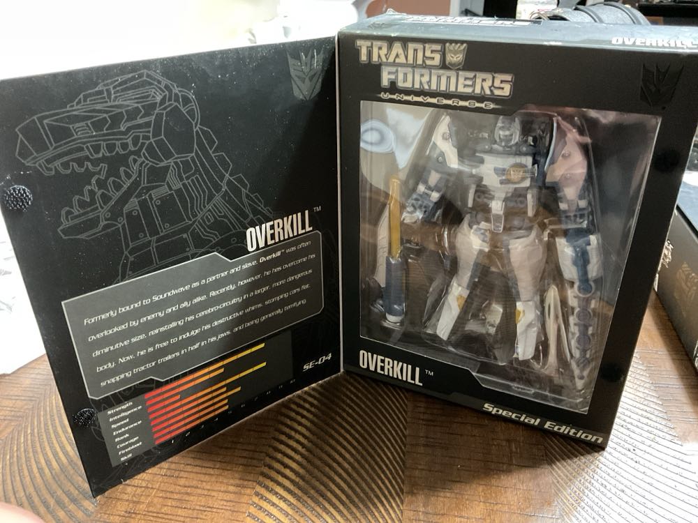 Transformers Special Edition Universe Overkill - Hasbro (Transformers Universe) action figure collectible [Barcode 653569389187] - Main Image 3