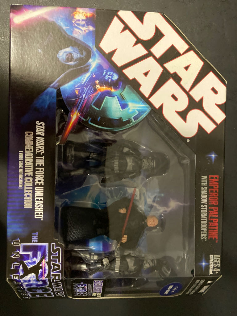 Emperor Palpatine w/ (2) Shadow Troopers - Star Wars Commemorative Collection (Force Unleashed) - Hasbro (Star Wars) action figure collectible [Barcode 653569398387] - Main Image 2