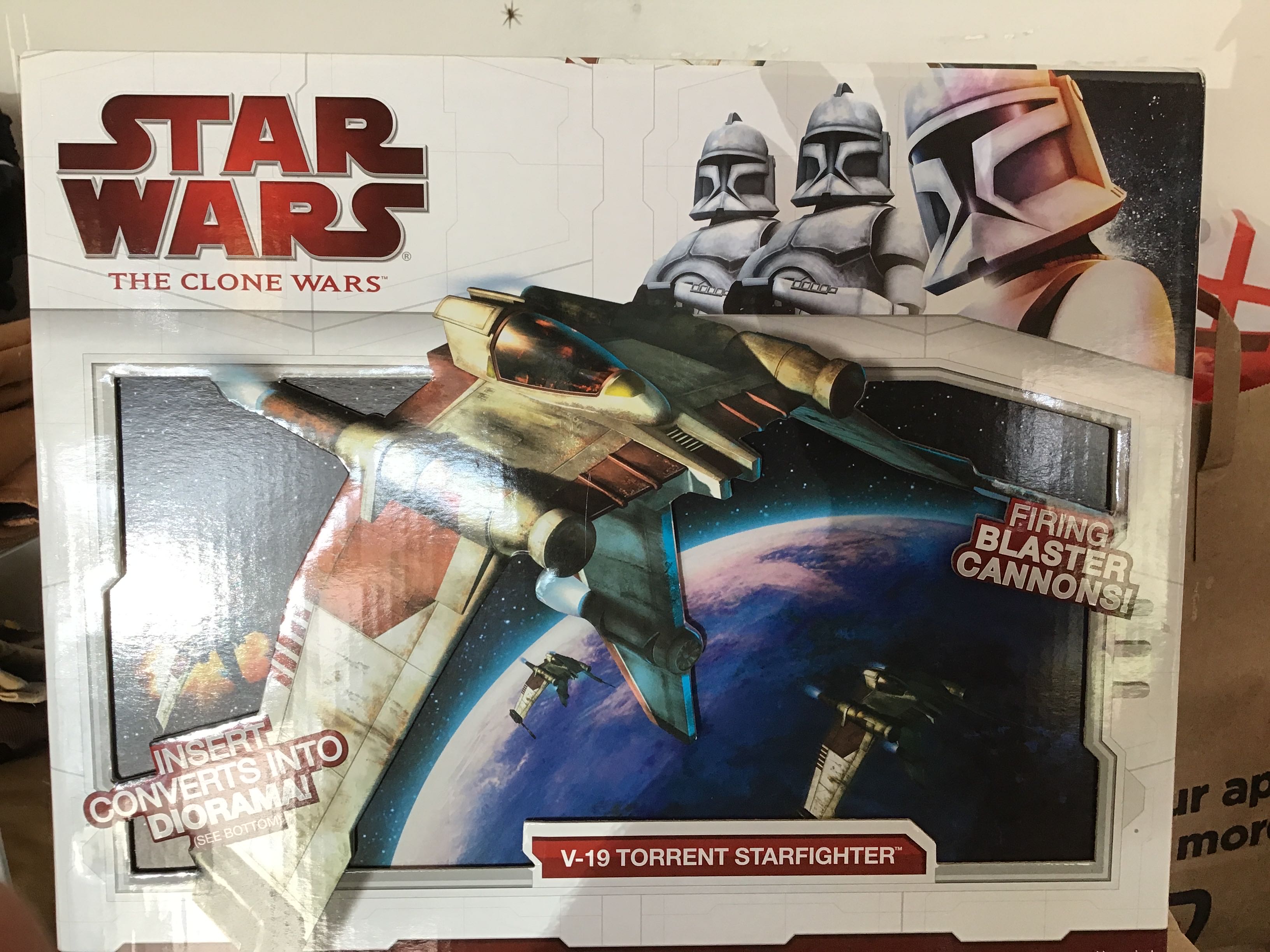 V-19 Torrent Starfighter - Hasbro (Star Wars - Clone Wars) action figure collectible [Barcode 653569403302] - Main Image 2