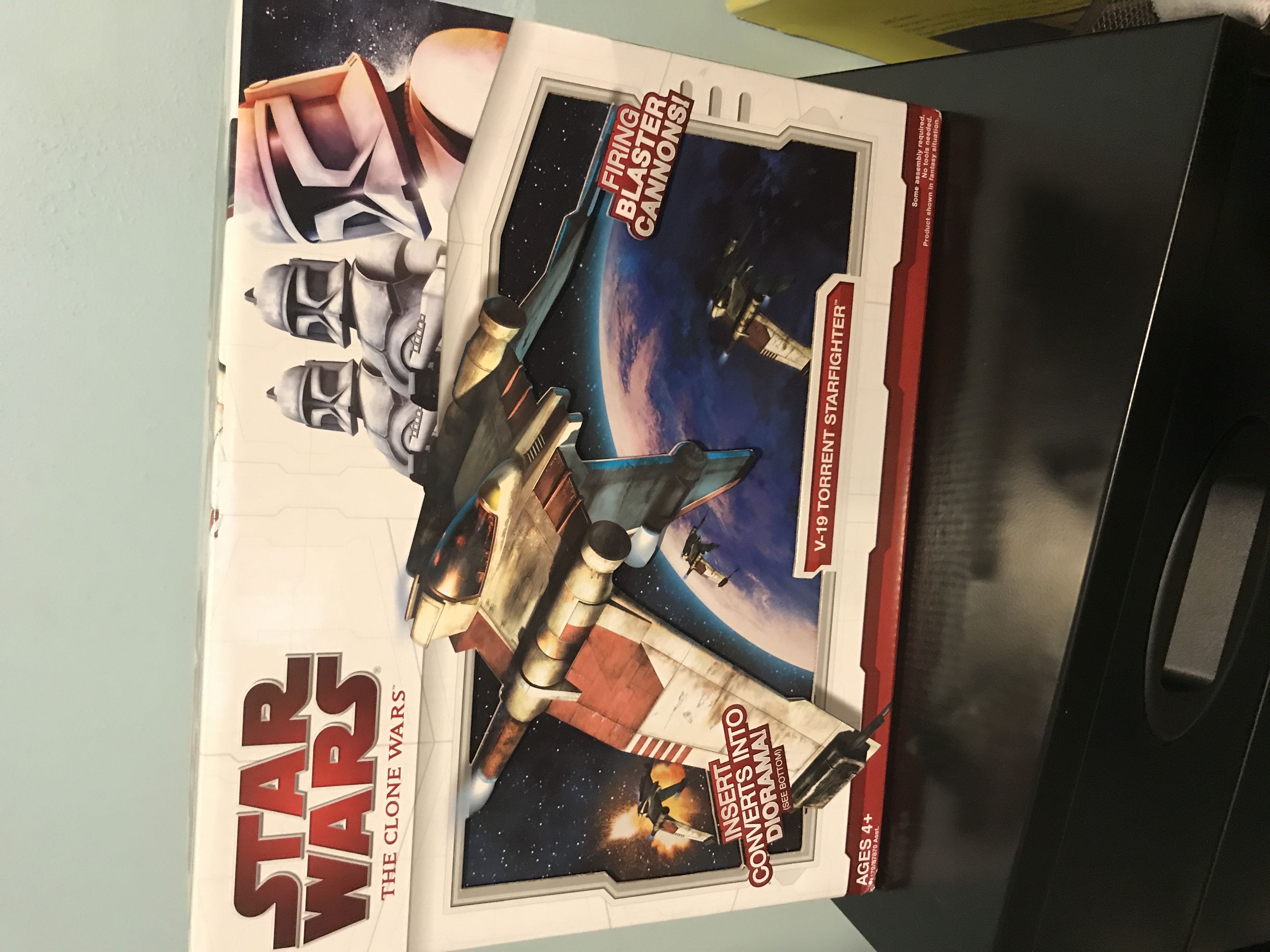 V-19 Torrent Starfighter - Hasbro (Star Wars - Clone Wars) action figure collectible [Barcode 653569403302] - Main Image 3