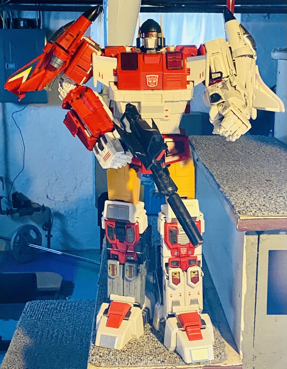 Transformers: Superion - Hasbro (Transformers Revenge Of The Fallen) action figure collectible [Barcode 653569403609] - Main Image 3