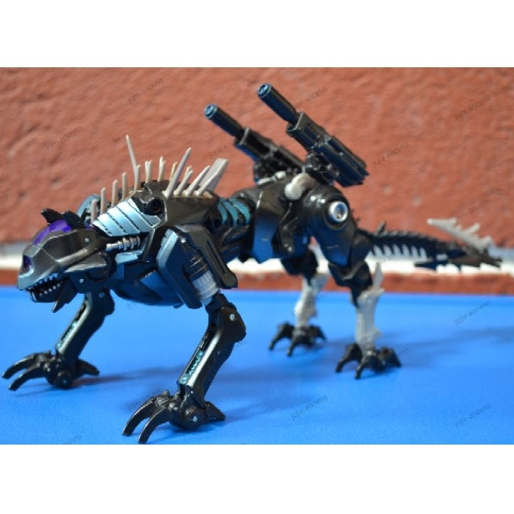 Ravage - Deluxe Class - Hasbro (Transformers) action figure collectible [Barcode 653569415862] - Main Image 3