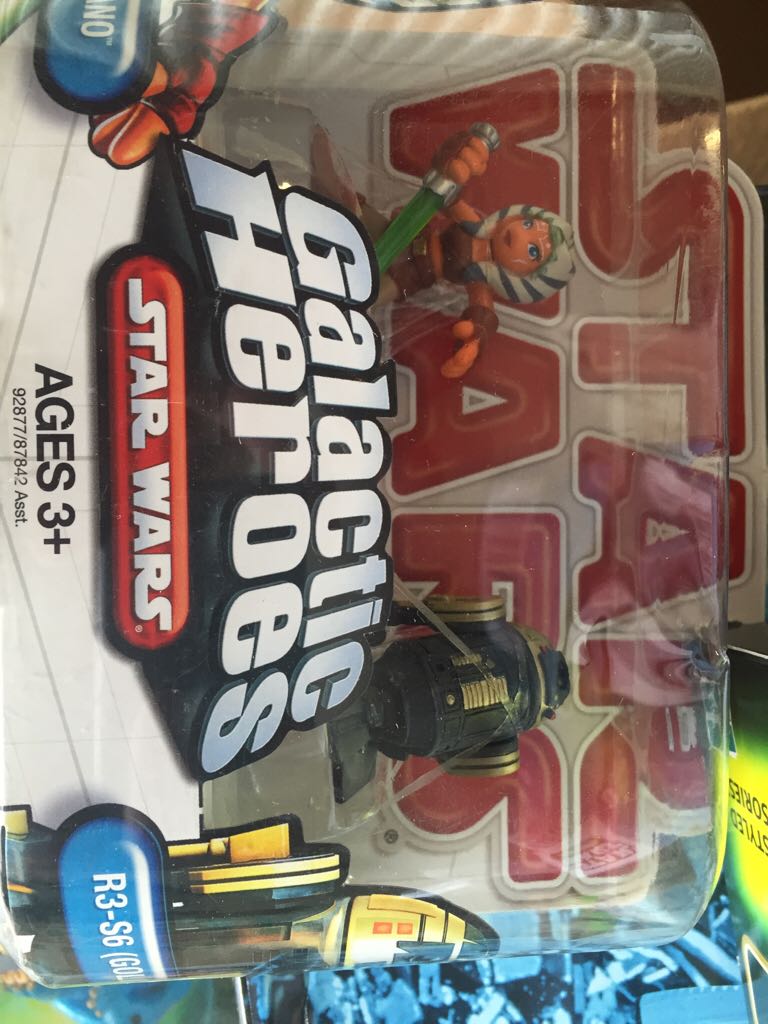 Loose Star Wars Galactic Heroes Goldie R3-S6 Droid mini Action Figure  action figure collectible [Barcode 653569425656] - Main Image 2