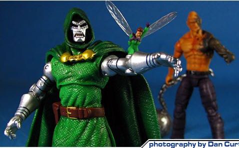 Absorbing Man & Dr. Doom w/ Wasp - Hasbro (Marvel Universe Secret Wars) action figure collectible [Barcode 653569486435] - Main Image 2