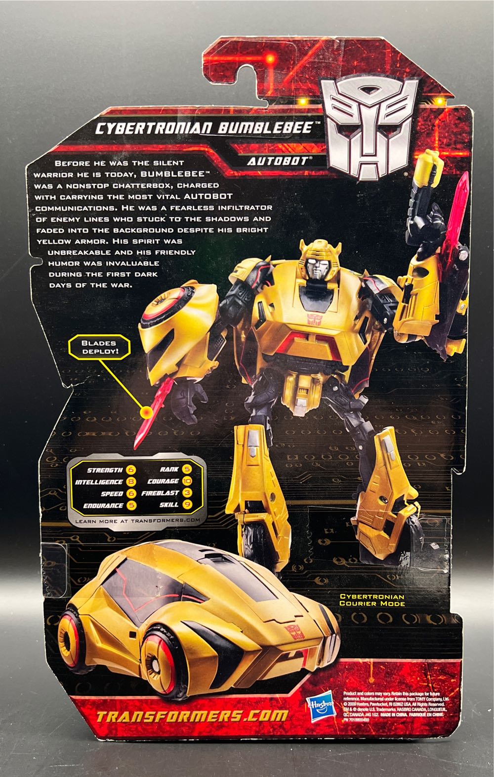 Transformers Generations: Cybertronian Bumblebee - Hasbro (War For Cybertron) action figure collectible [Barcode 653569493044] - Main Image 2