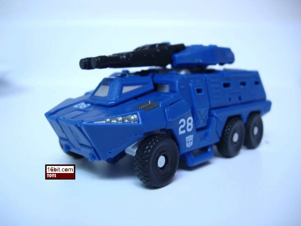 Breacher (2010) - Hasbro (Transformers Hunt For The Decepticons) action figure collectible [Barcode 653569503224] - Main Image 2