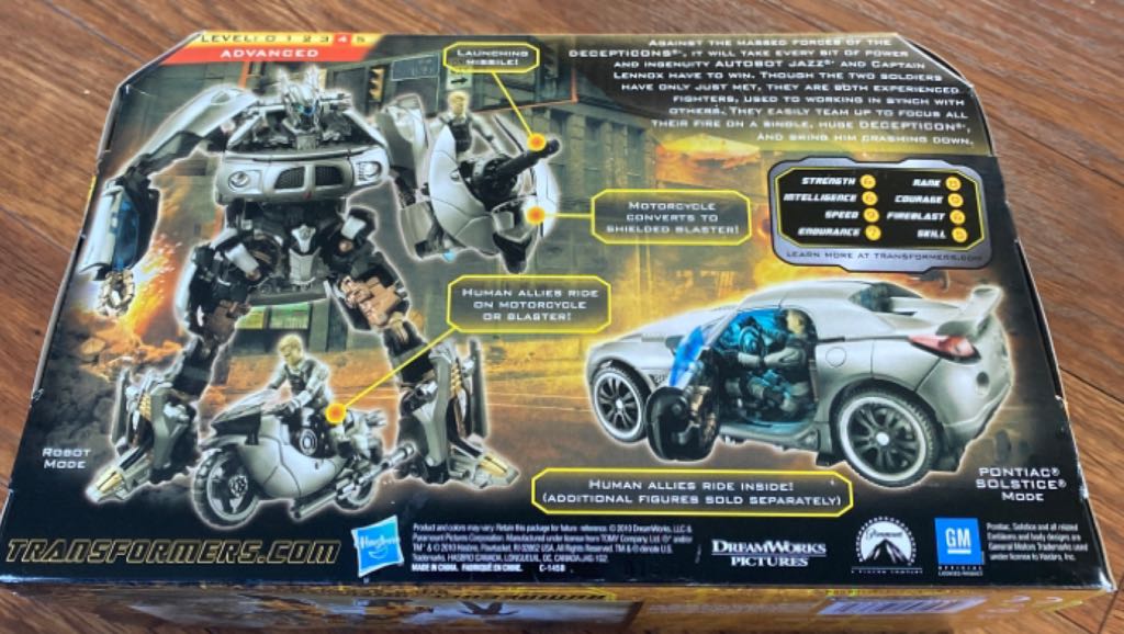 Jazz with Captain Lennox - Hasbro (Transformers (2007 Movie)) action figure collectible [Barcode 653569503682] - Main Image 2