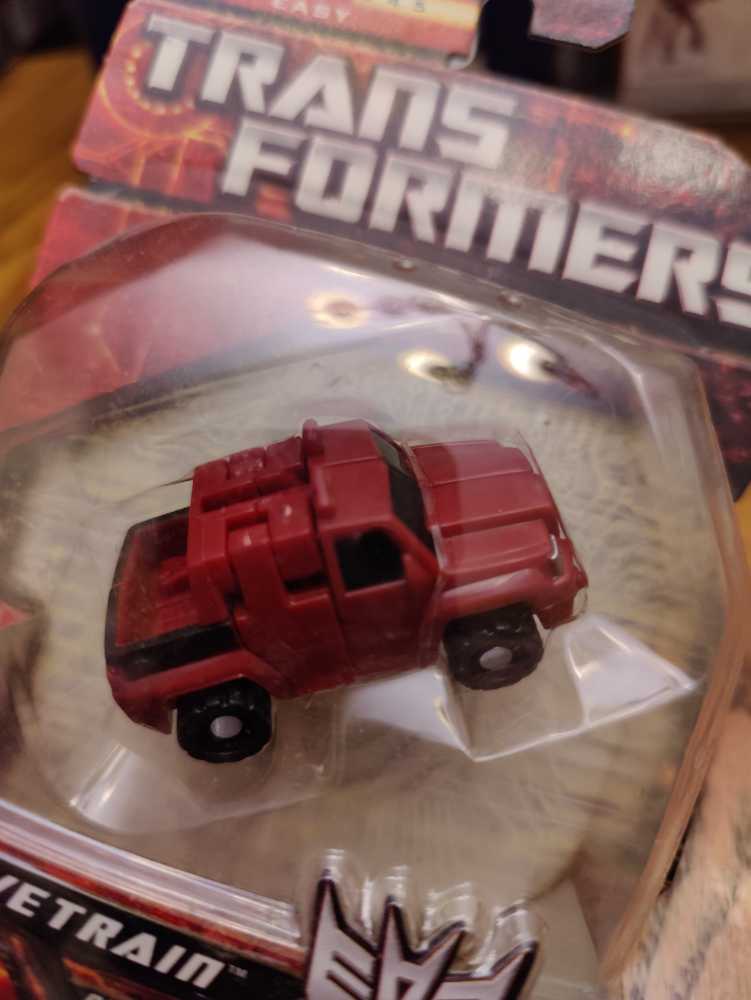 Transformers: Mini-Con Class- Drivetrain - Hasbro (Transformers: Mini-Con Class) action figure collectible [Barcode 653569506102] - Main Image 3