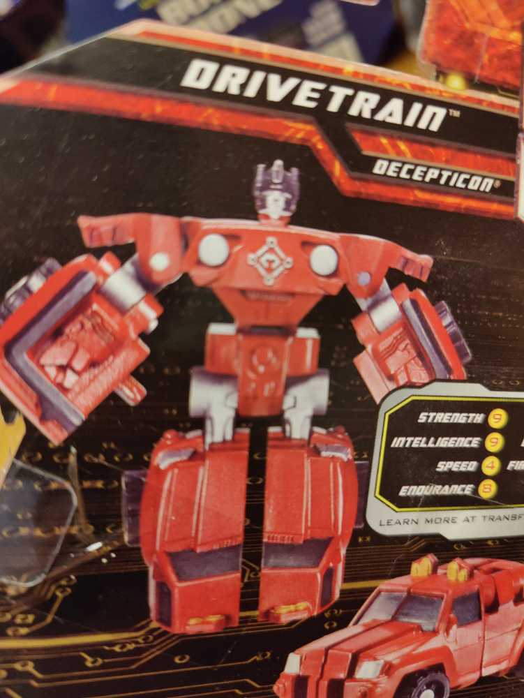 Transformers: Mini-Con Class- Drivetrain - Hasbro (Transformers: Mini-Con Class) action figure collectible [Barcode 653569506102] - Main Image 4