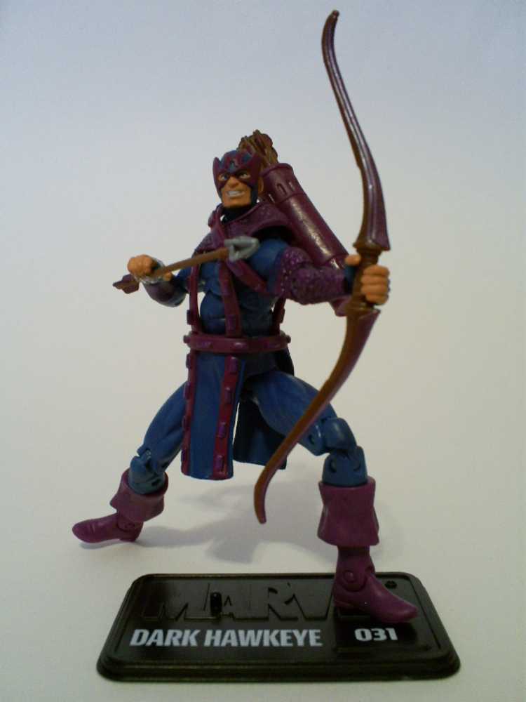 Dark Hawkeye - Hasbro (Marvel Universe) action figure collectible [Barcode 653569510543] - Main Image 4