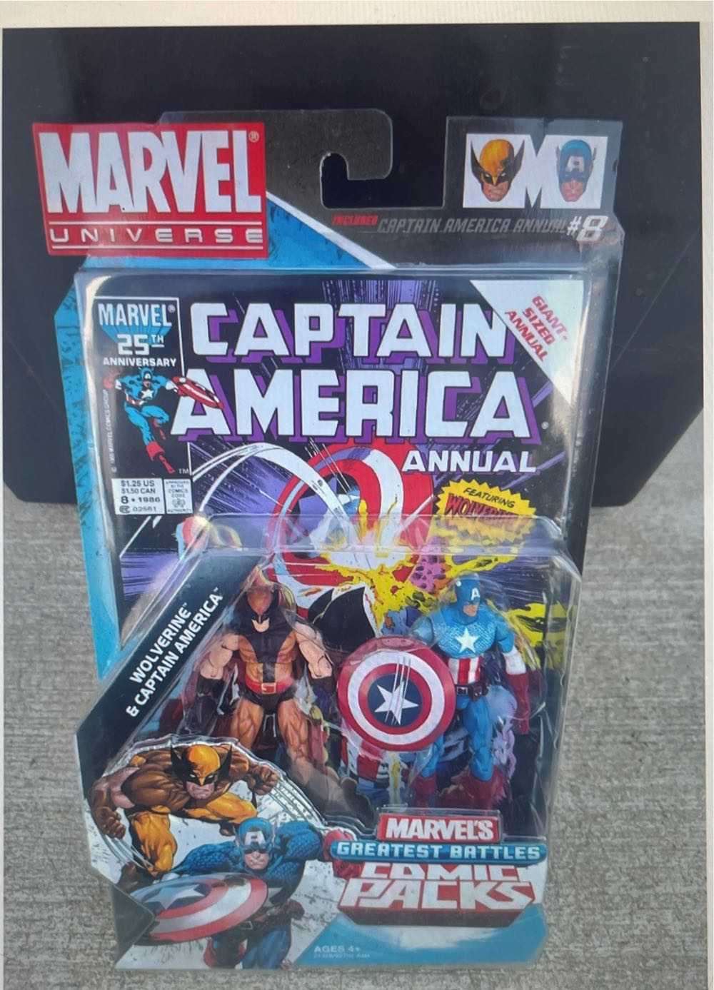 Wolverine & Captain America - Hasbro (Marvel Universe Comic Packs) action figure collectible [Barcode 653569513407] - Main Image 2