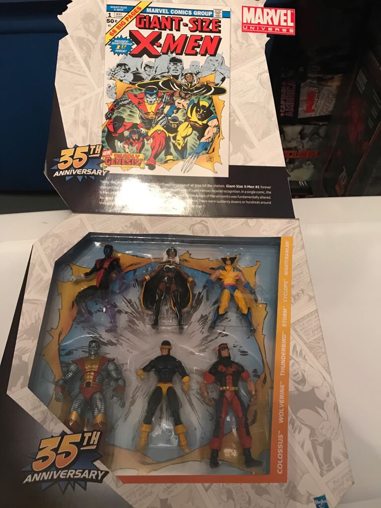 Marvel Universe 3.75 - X- Men 35th Anniversary Gift Set  action figure collectible [Barcode 653569521341] - Main Image 2