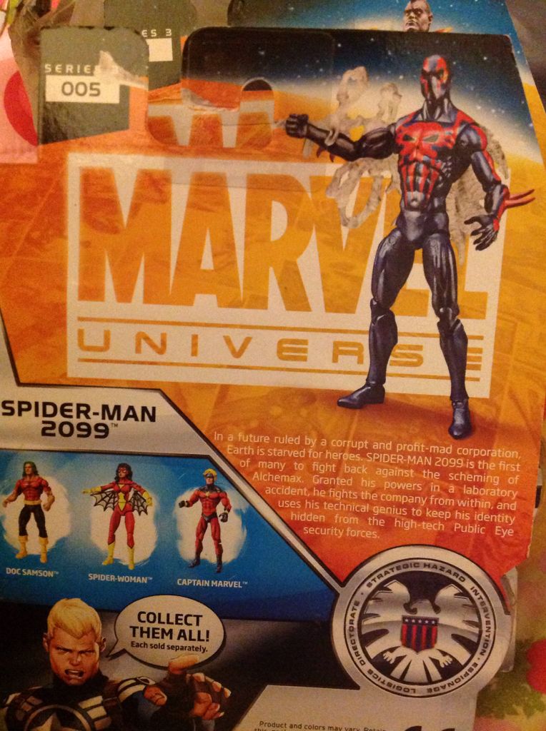 Spider-Man 2099 - Hasbro (Marvel Universe) action figure collectible [Barcode 653569564300] - Main Image 2