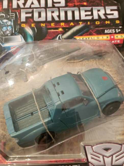 Sergeant Kup - Hasbro (Transformers Generations) action figure collectible [Barcode 653569565857] - Main Image 3