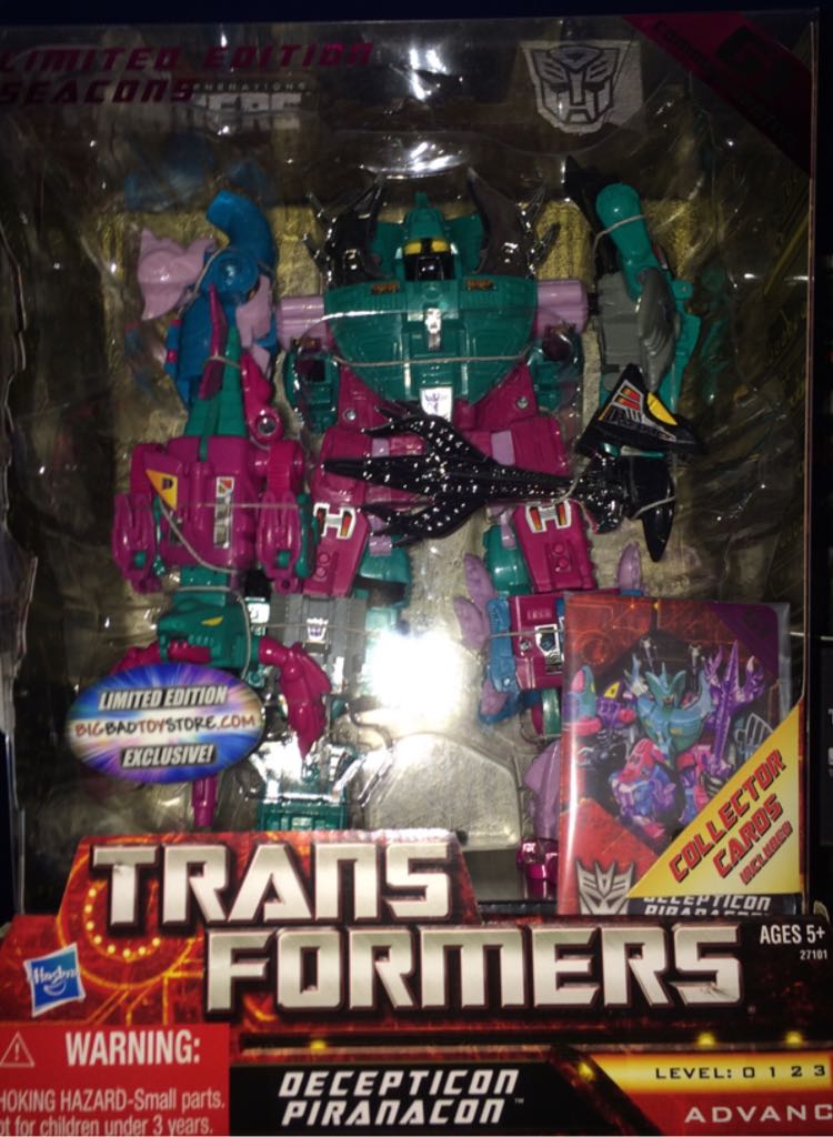 Piranacon - Hasbro (Transformers G1 Reissue) action figure collectible [Barcode 653569566175] - Main Image 1