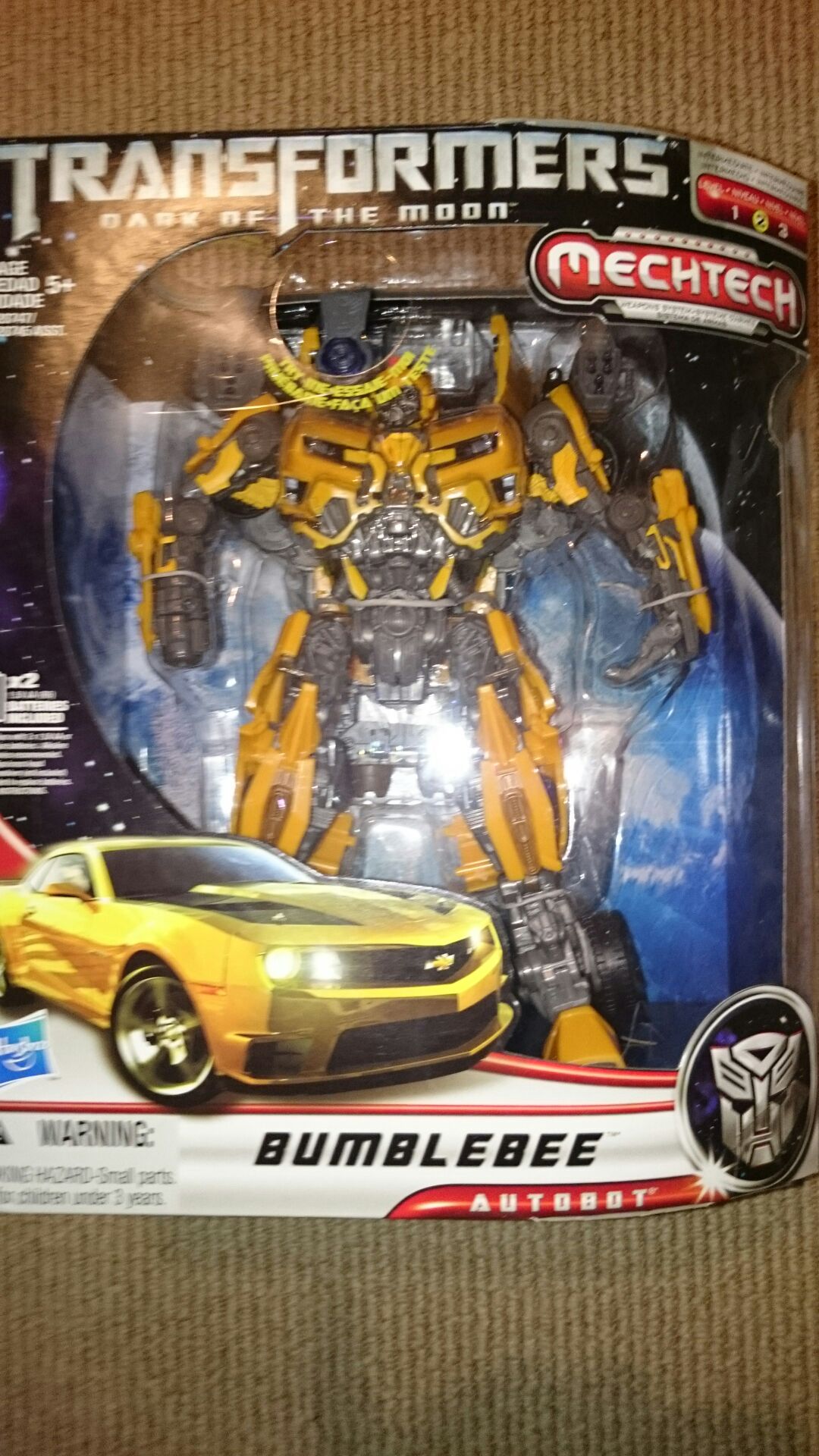 Transformers Dark of the Moon Bumblebee - Hasbro (Transformers: Dark Of The Moon) action figure collectible [Barcode 653569571926] - Main Image 1