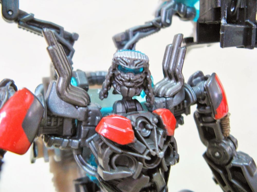 Autobot Armor TOPSPIN  - Hasbro (Dark Of The Moon) action figure collectible [Barcode 653569591511] - Main Image 4
