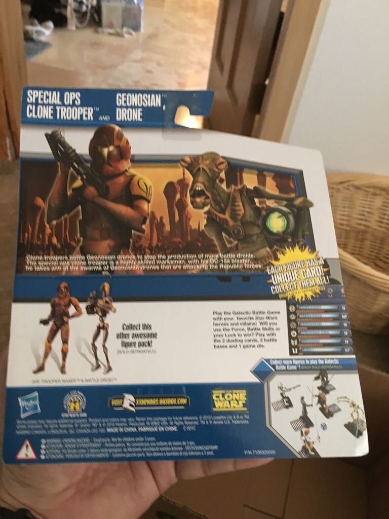 Special Ops Clone Trooper & Geonosian Drone - Hasbro (The Clone Wars (2010 - 2011)(Multipacks)) action figure collectible [Barcode 653569594208] - Main Image 2
