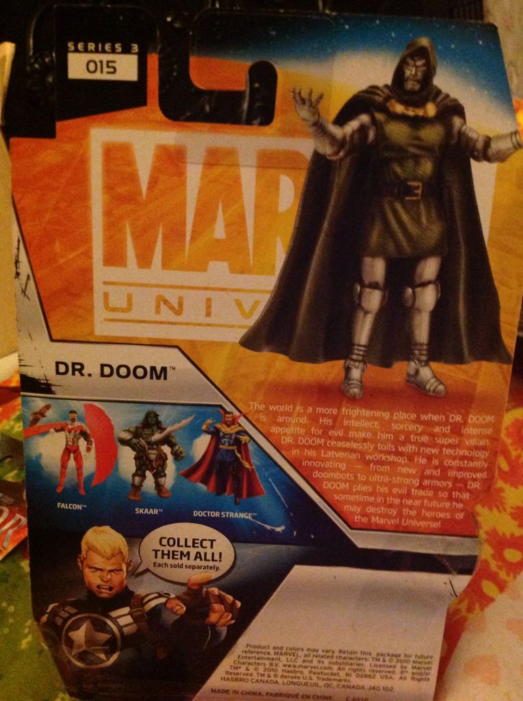 Dr. Doom - Hasbro (Marvel Universe) action figure collectible [Barcode 653569598961] - Main Image 2