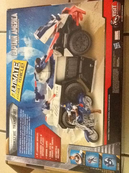 Marvel Captain America 2011 Movie Strikefire Transport - Hasbro (Captain America) action figure collectible [Barcode 653569600060] - Main Image 2