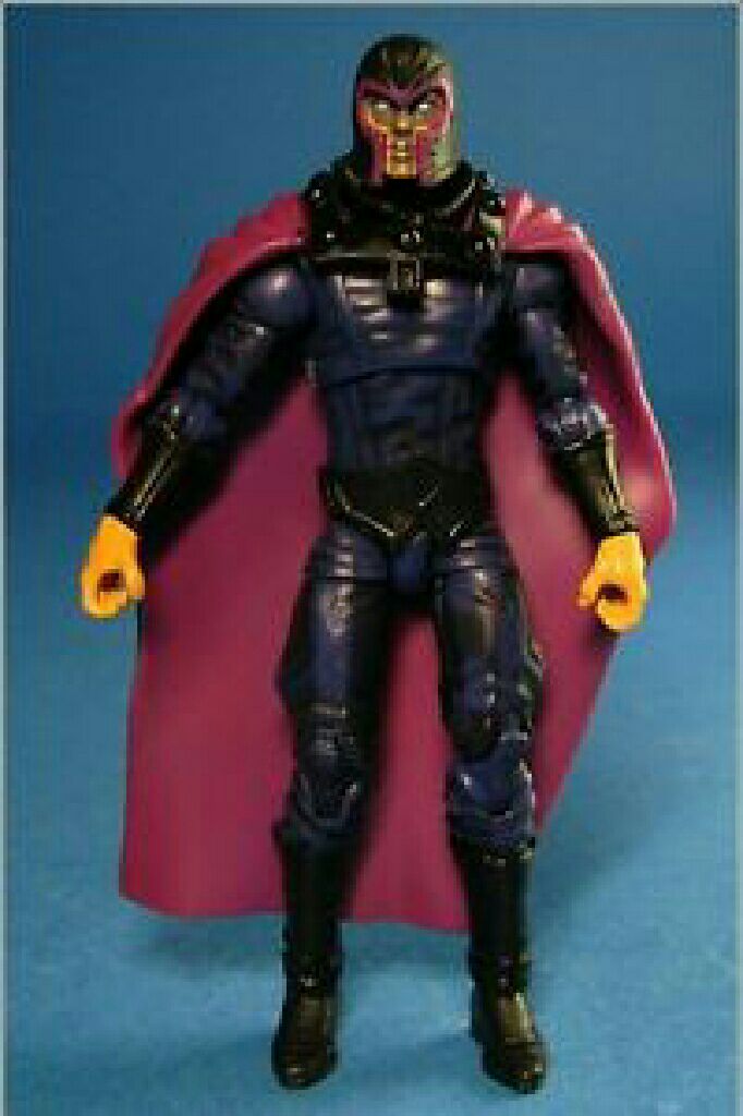 Magneto - Hasbro (Marvel Universe) action figure collectible [Barcode 653569638216] - Main Image 2