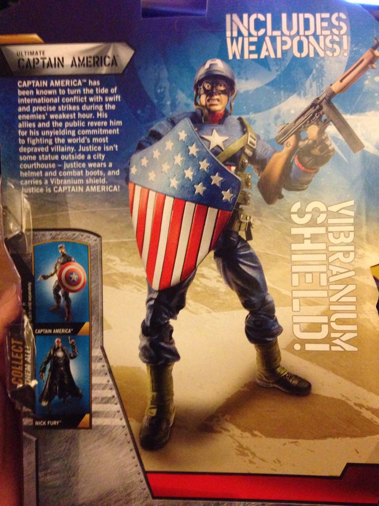 Captain America (Ultimate WWII) - Hasbro (Captain America: The First Avenger) action figure collectible [Barcode 653569638926] - Main Image 2