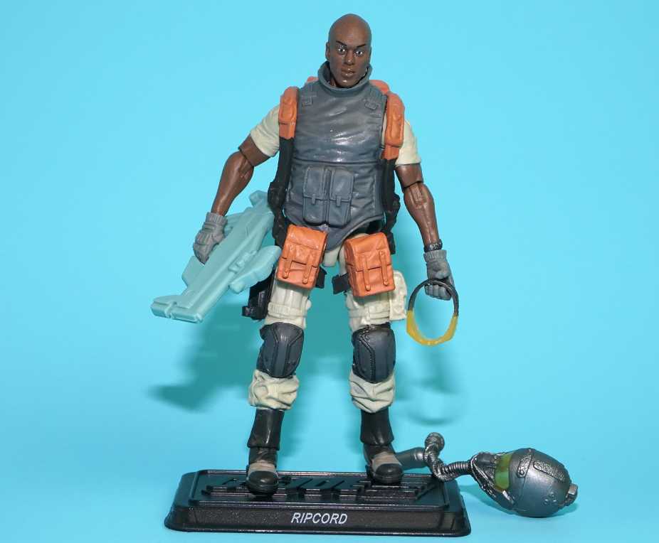 G.I. Joe 30th Anniversary: Ripcord - Hasbro (G.I. Joe 30th Anniversary-Renegades) action figure collectible [Barcode 653569650324] - Main Image 4