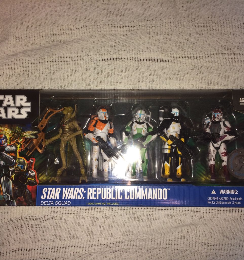 Republic Commando Delta Squad (TRU Exclusvie) (2010 Legacy Collection: Exclusive) - Hasbro (Expanded Universe) action figure collectible [Barcode 653569656777] - Main Image 1