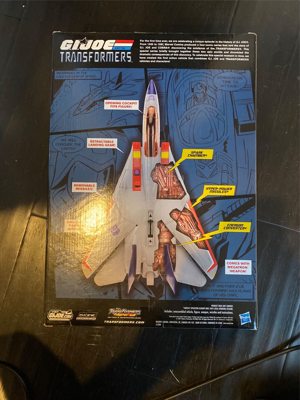 SDCC Exclusive - G.I. Joe and the Tranformers: Starscream Skystriker - Hasbro (Transformers G.I. Joe) action figure collectible [Barcode 653569670346] - Main Image 2