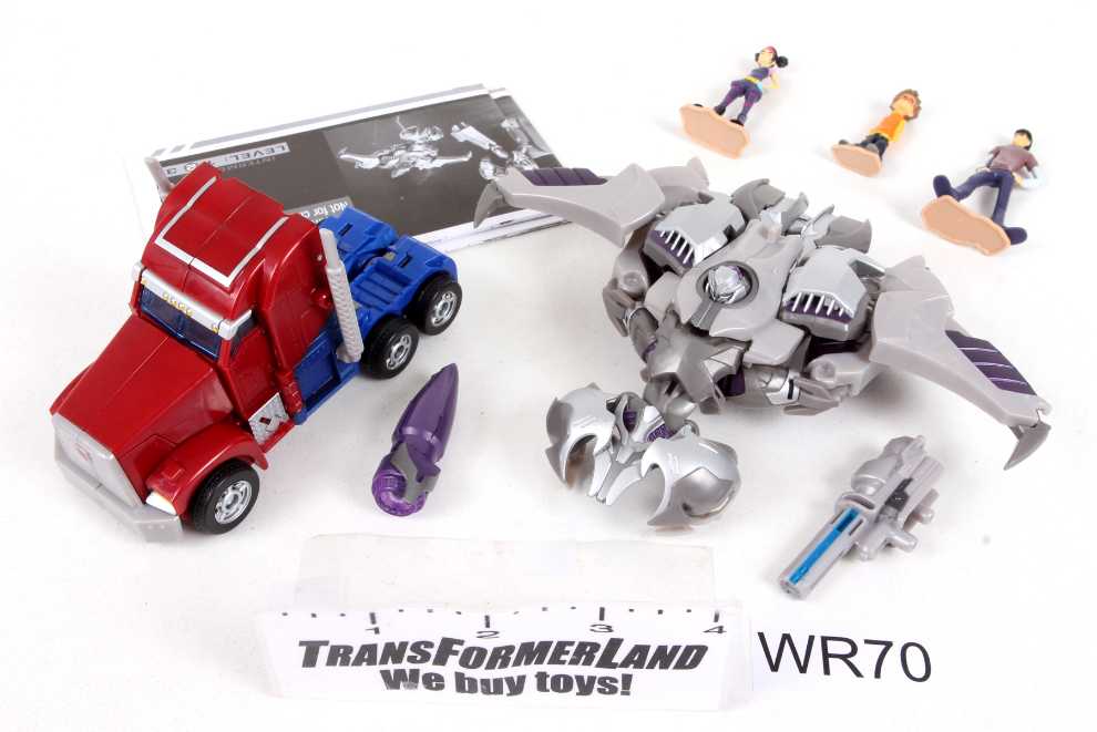 Blu-ray/DVD Transformers-Prime: 1st Edition Series Optimus Prime vs Megatron Toy Set And DVD - Hasbro (Prime) action figure collectible [Barcode 653569675426] - Main Image 3