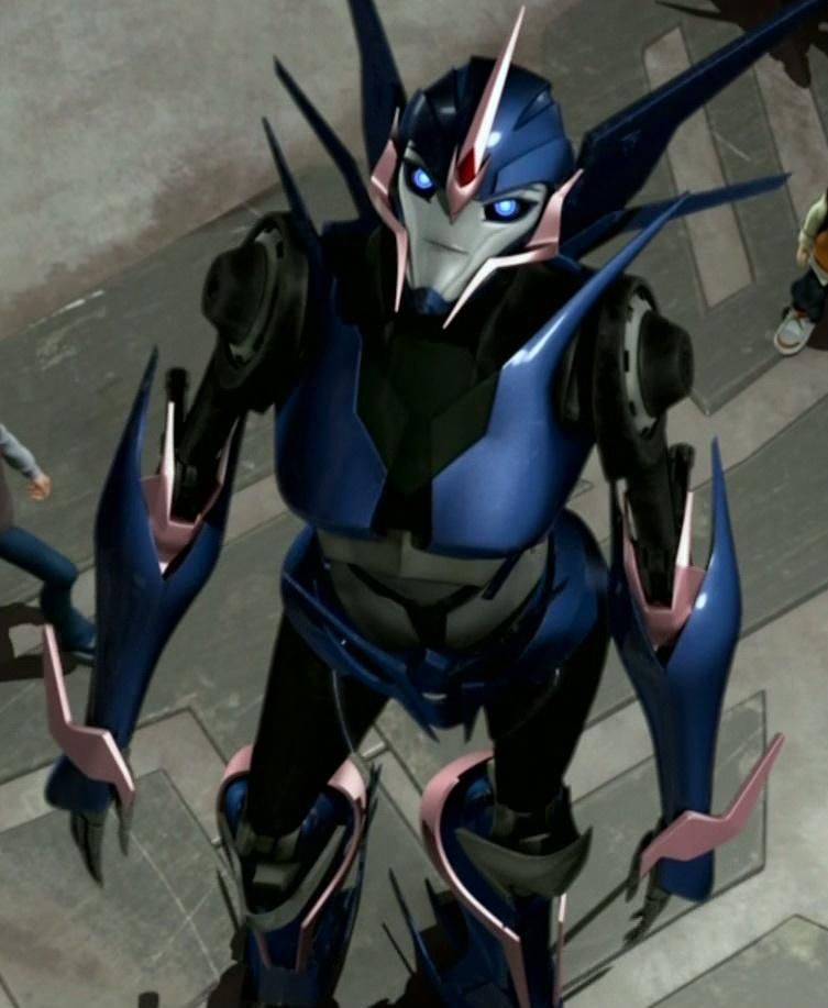 Arcee - Hasbro (Transformers: Prime) action figure collectible [Barcode 653569722359] - Main Image 2