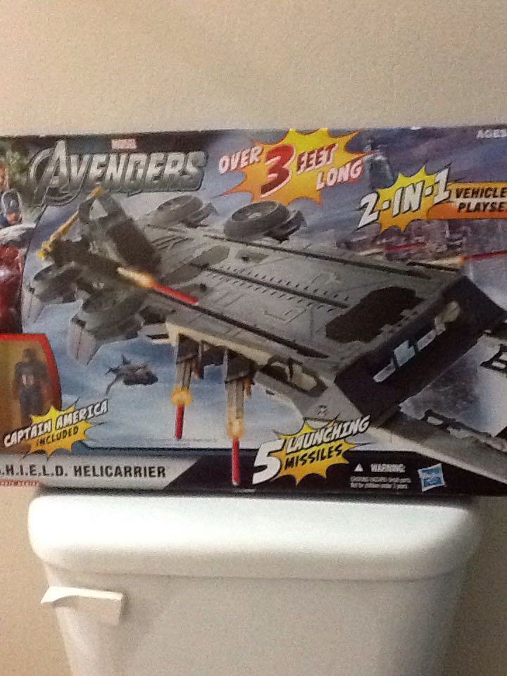 Marvel’s Avengers S.H.I.E.L.D. Helicarrier - Hasbro (Avengers) action figure collectible [Barcode 653569732860] - Main Image 2
