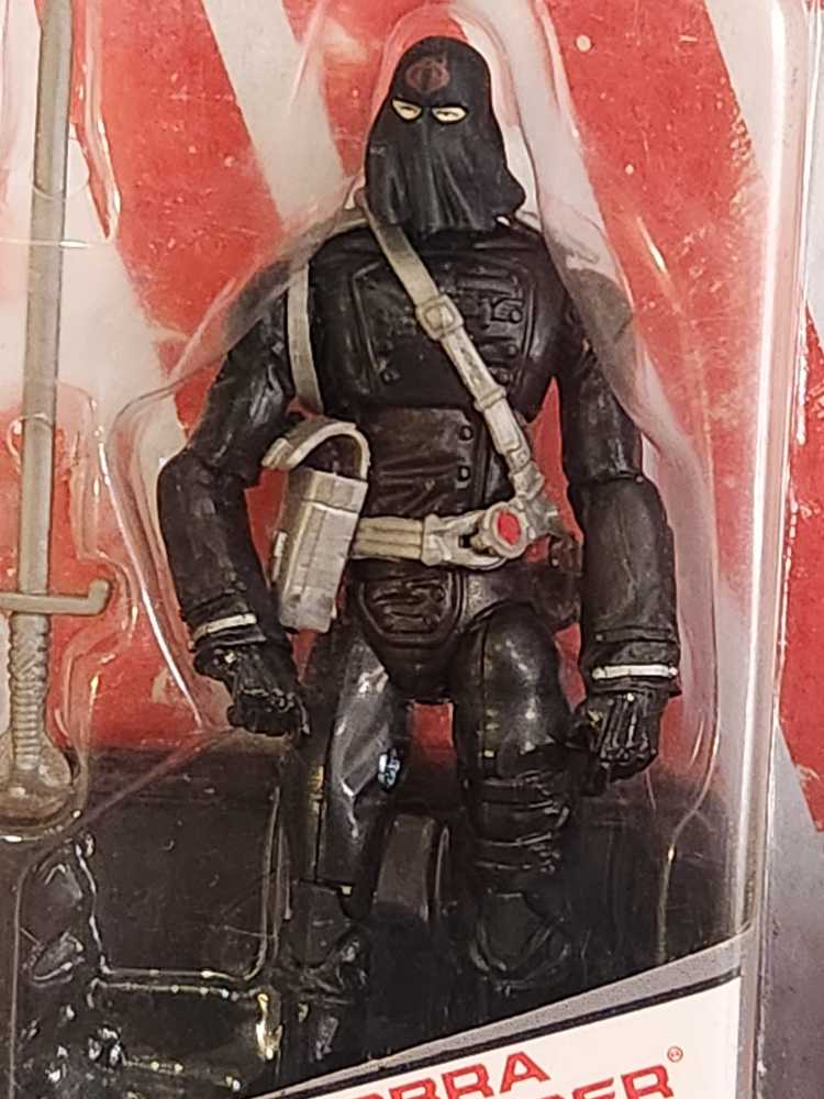Cobra Commander (Grey Sword) [v52] - Hasbro (G.I. Joe: A Real American Hero) action figure collectible [Barcode 653569755661] - Main Image 3