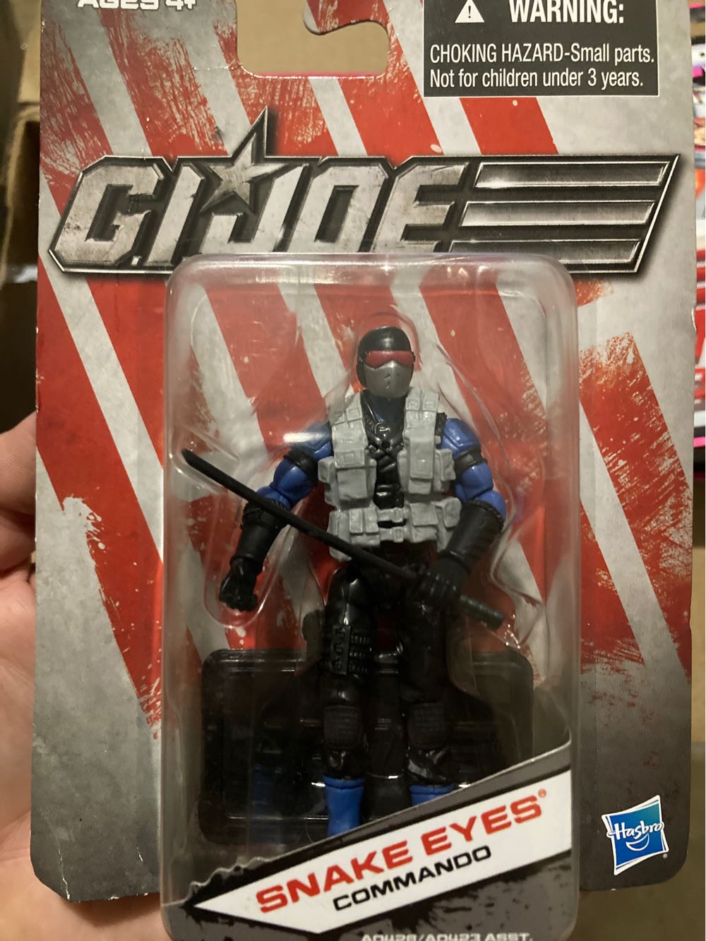 Snake Eyes (Grey Vest)  [v59] - Hasbro (G.I. Joe: A Real American Hero) action figure collectible [Barcode 653569755685] - Main Image 3